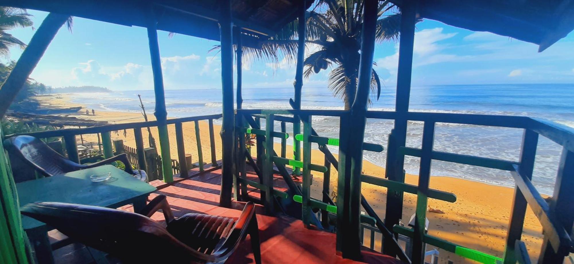 Luna Beach Home & Cabanas Galle Exteriör bild